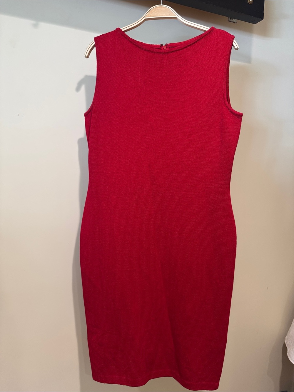 St. John Vibrant Red Sleeveless Midi Knit Dress